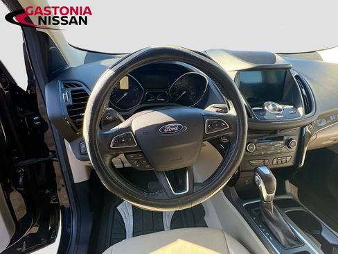 Used 2019 Ford Escape Titanium w/ U9j03 - Titanium Tow Package image 14