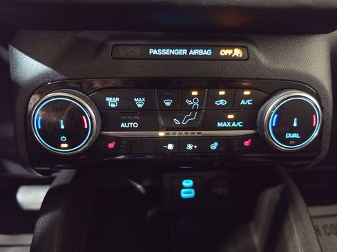 Used 2022 Ford Escape SE w/ Convenience Package AWD/4WD image 16