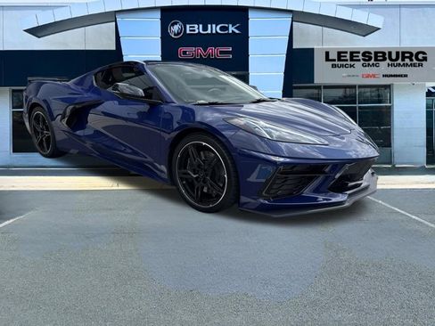 Used 2025 Chevrolet Corvette Stingray Preferred Cpe w/ Z51 Performance Package RWD image 1