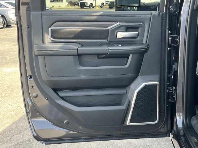 New 2027 RAM 2500 Laramie AWD/4WD image 21