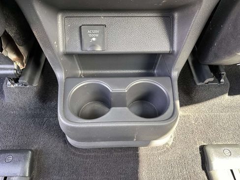 Used 2023 Toyota Sienna XSE w/ XSE Plus Package FWD image 15