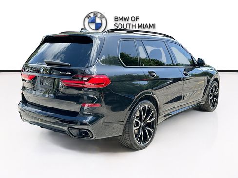 Used 2022 BMW X7 xDrive40i w/ M Sport Package AWD/4WD image 7