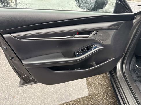 Used 2019 MAZDA MAZDA3 Sedan w/ Preferred Package image 14