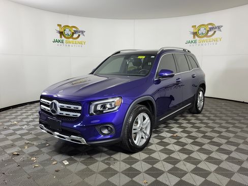 Used 2022 Mercedes-Benz GLB 250 image 3