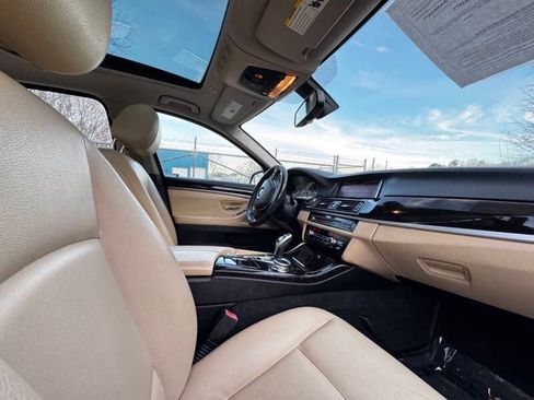 Used 2016 BMW 528i Sedan RWD image 12