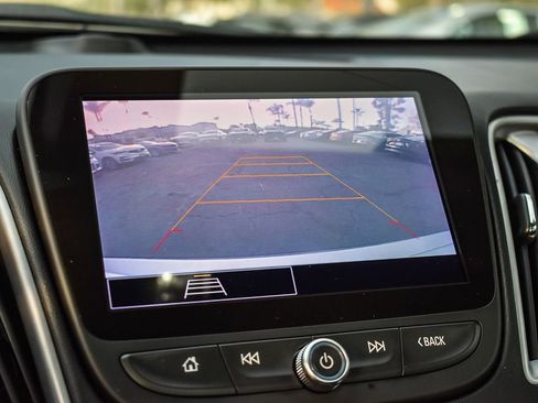 Used 2022 Chevrolet Malibu LT image 23