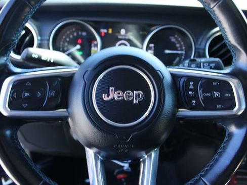 Used 2022 Jeep Wrangler Unlimited Rubicon 4xe w/ Steel Bumper Group AWD/4WD image 15