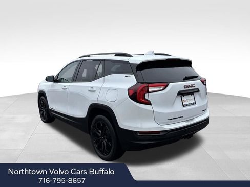 Used 2022 GMC Terrain SLT w/ Elevation Edition AWD/4WD image 3