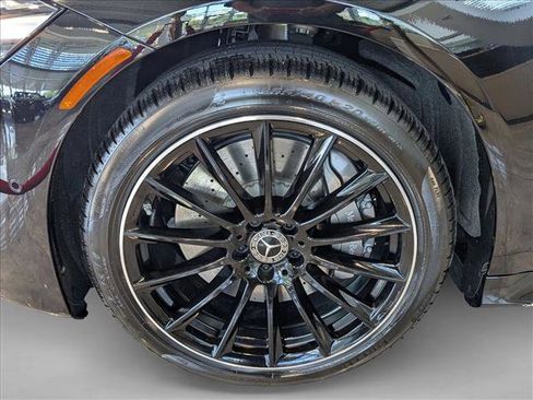 Certified 2025 Mercedes-Benz S 580 4MATIC Sedan image 15