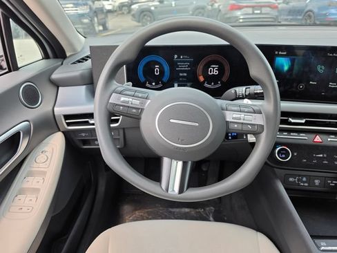 Certified 2025 Hyundai Sonata SEL AWD/4WD image 16