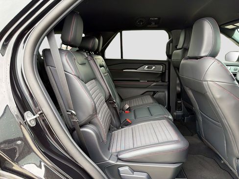 New 2026 Ford Explorer ST-Line w/ Premium Package RWD image 37