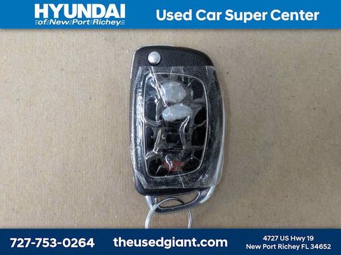 Used 2015 Hyundai Santa Fe Sport w/ Option Group 02 FWD image 35