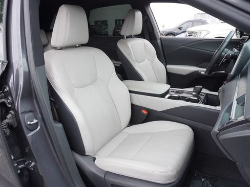Used 2024 Lexus RX 350 Premium Plus w/ Convenience Package FWD image 12