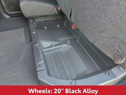 Used 2024 Toyota Tundra Platinum AWD/4WD image 36