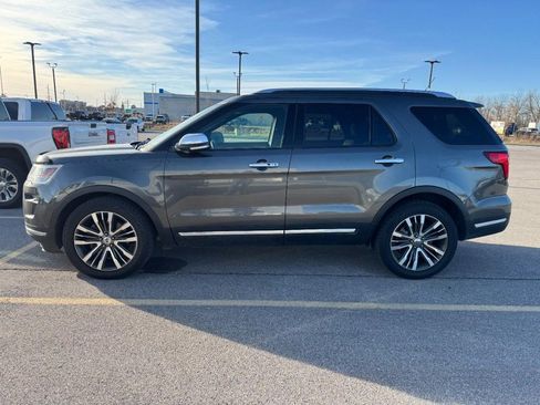 Used 2018 Ford Explorer Platinum image 9