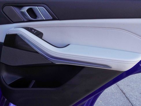 Certified 2025 BMW X5 M60i image 34