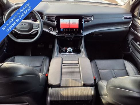 Used 2024 Jeep Wagoneer Series II w/ Flexible Seating Group image 13