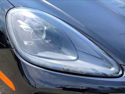 Used 2019 Porsche Cayenne AWD/4WD image 40