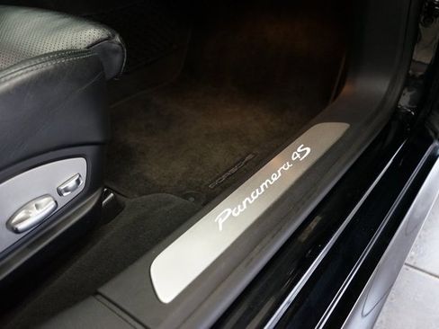 Used 2010 Porsche Panamera S image 45