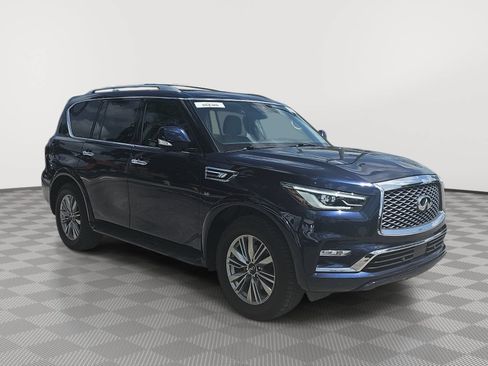 Used 2019 INFINITI QX80 Luxe w/ Proassist Package RWD image 2