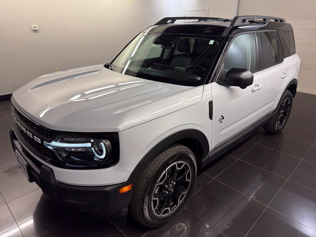 New 2026 Ford Bronco Sport Outer Banks w/ Outer Banks Tech Package+ AWD/4WD image 3