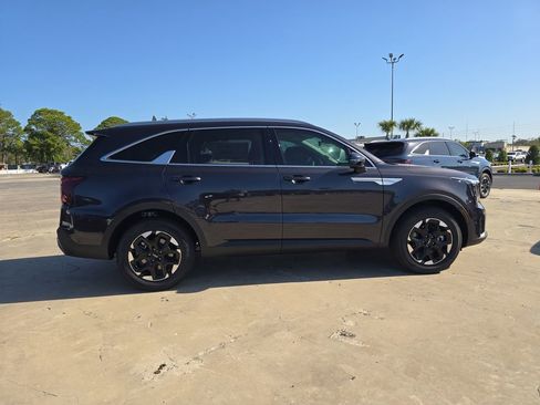 New 2026 Kia Sorento S image 9