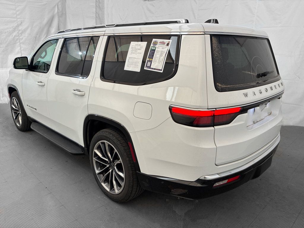 Used 2024 Jeep Wagoneer Series II w/ Convenience Group I AWD/4WD image 5