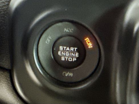 Used 2018 Jeep Wrangler Unlimited Rubicon image 21