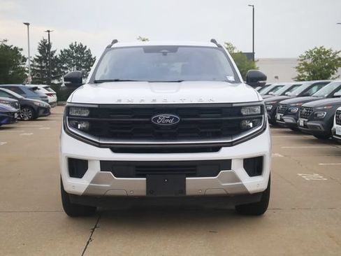 Used 2025 Ford Expedition Max Platinum AWD/4WD image 4