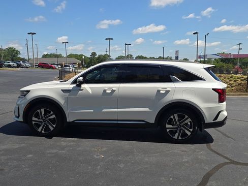 Certified 2023 Kia Sorento EX AWD/4WD image 6
