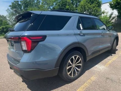 New 2026 Ford Explorer ST-Line AWD/4WD image 2