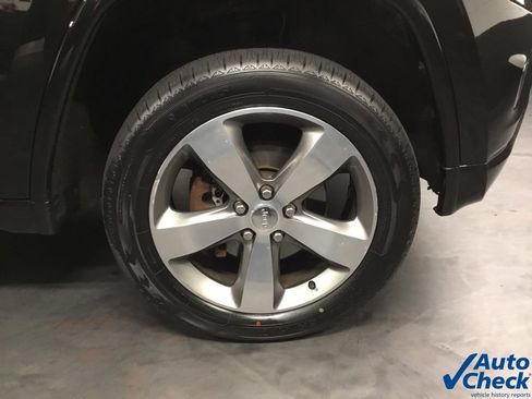 Used 2014 Jeep Grand Cherokee Overland AWD/4WD image 20