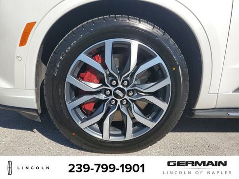 Used 2022 Cadillac XT6 Sport w/ Platinum Package image 12