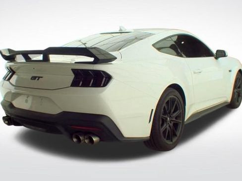 Used 2024 Ford Mustang GT Premium RWD image 2