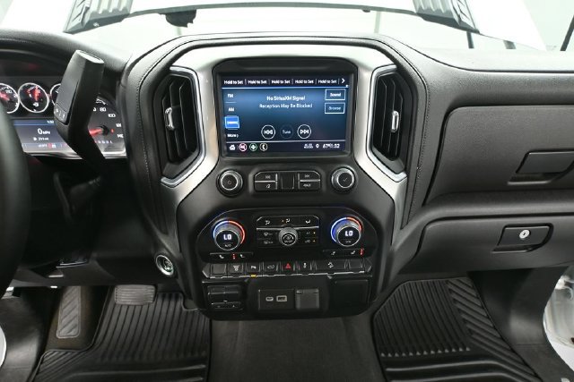 Used 2023 Chevrolet Silverado 3500 LT w/ Convenience Package AWD/4WD image 25