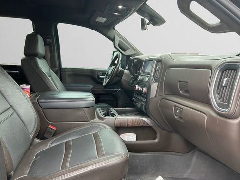 Used 2023 GMC Sierra 2500 Denali w/ Denali Ultimate Package AWD/4WD image 17