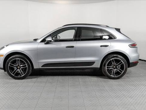 Used 2021 Porsche Macan w/ Premium Package Plus AWD/4WD image 3