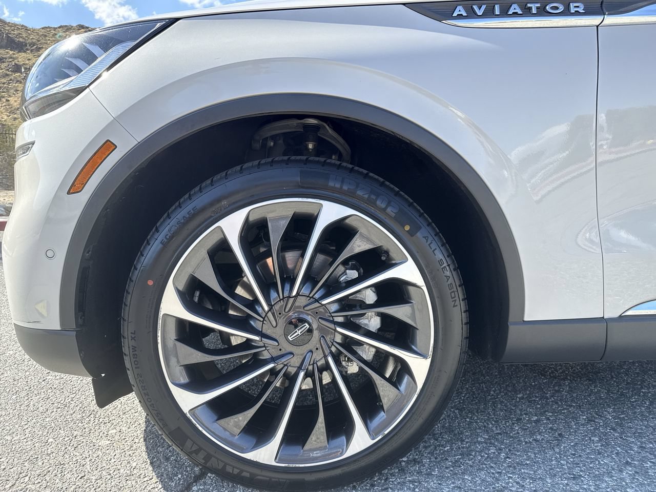 Used 2024 Lincoln Aviator Reserve w/ Equipment Group 201A RWD image 10