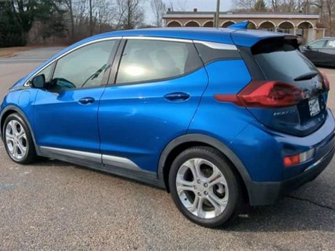 Used 2017 Chevrolet Bolt LT image 6