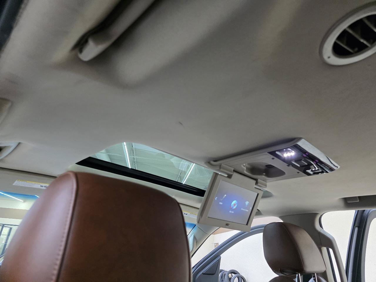Used 2019 Cadillac Escalade Premium Luxury AWD/4WD image 41