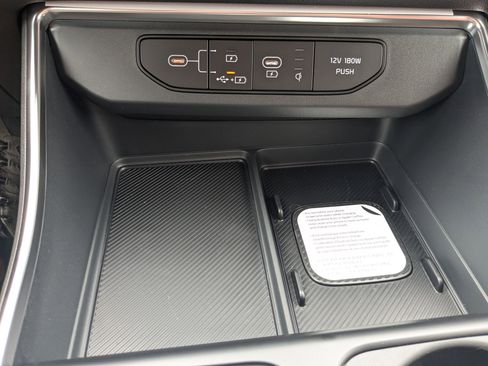 New 2026 Kia Carnival SX FWD image 25
