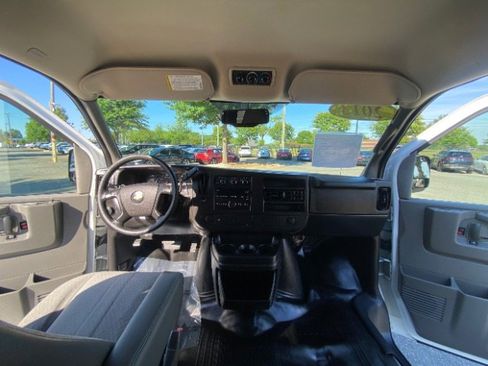 Used 2013 Chevrolet Express 3500 LS w/ Power Package RWD image 15