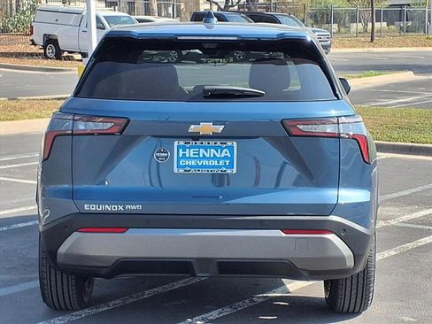 New 2026 Chevrolet Equinox LT w/ Convenience Package II image 5