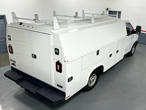 Used 2020 GMC Savana 3500 w/ Power Convenience Package image 12