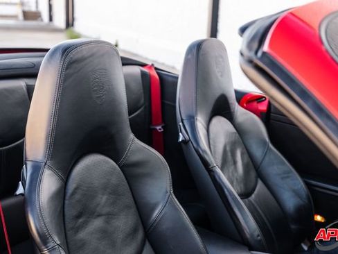 Used 2005 Porsche 911 Carrera S image 22