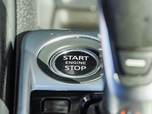 Used 2024 Nissan Sentra SR w/ SR Premium Package image 36