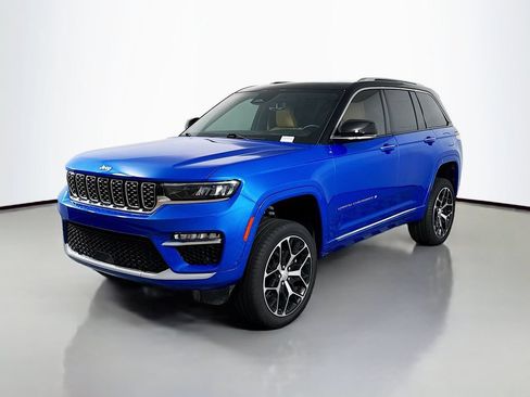 Used 2024 Jeep Grand Cherokee Summit AWD/4WD image 1