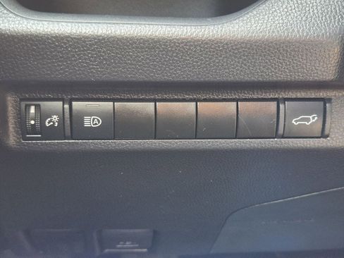 Used 2025 Toyota RAV4 XLE w/ Convenience Package FWD image 25