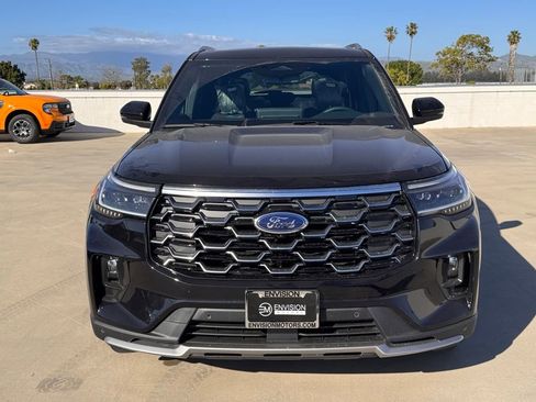New 2026 Ford Explorer Platinum image 6
