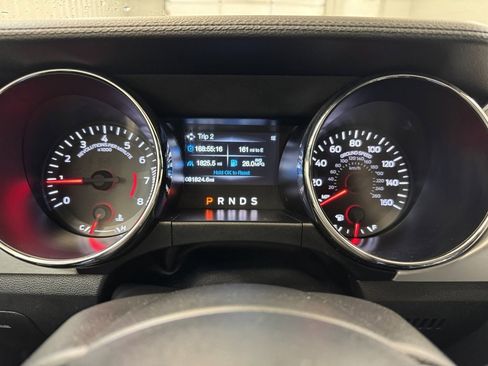 Used 2015 Ford Mustang Premium image 28